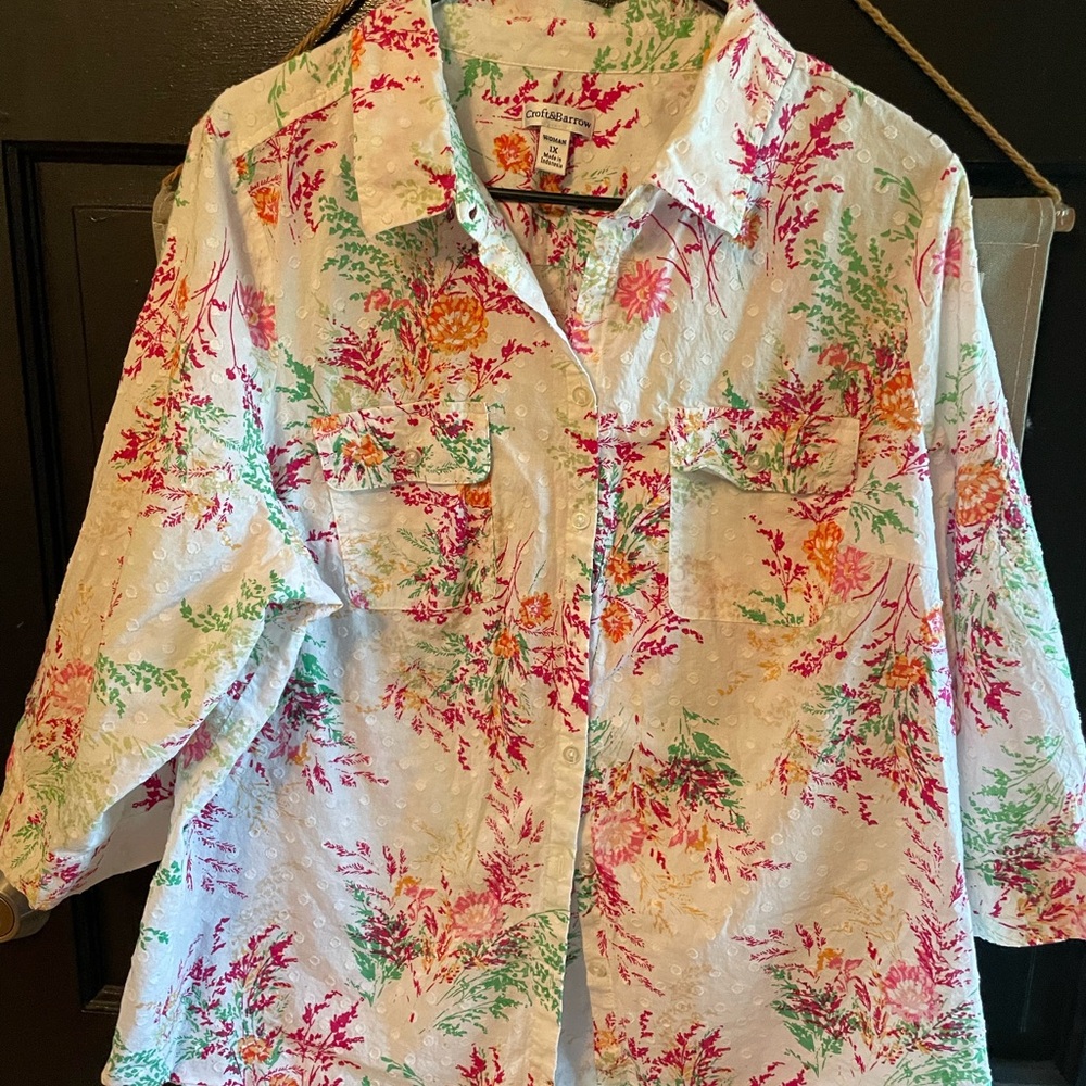 Craft&barrow button down floral shirt